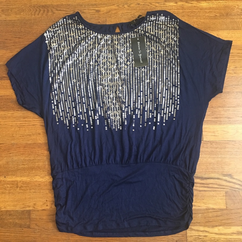 NWT Blue Sequin Top. Short-sleeve. Size 2x.